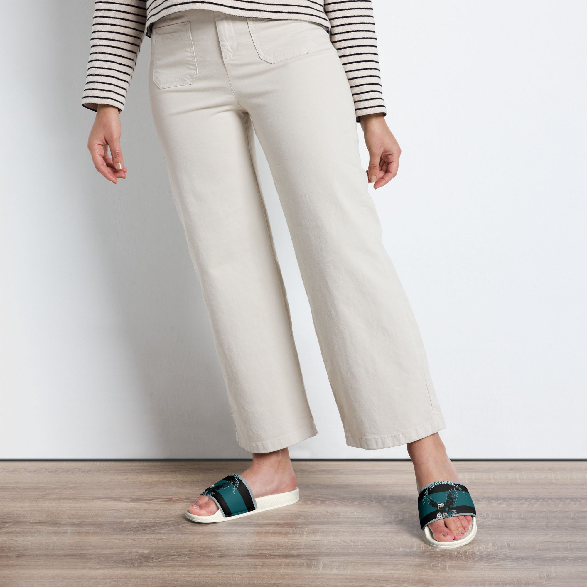 Women’s Fly Eagles Fly Slides